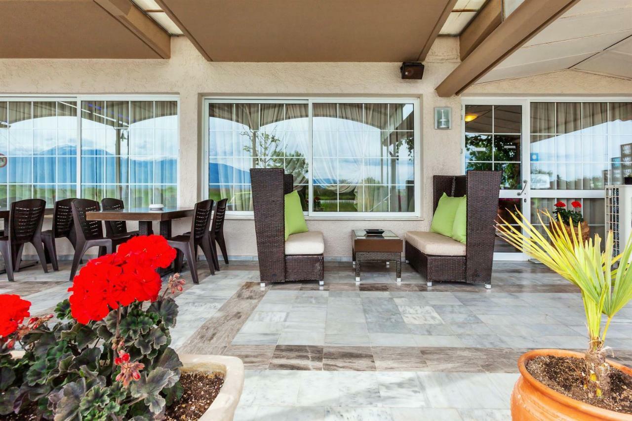 Amfion Hotel Olympiakí Aktí 외부 사진